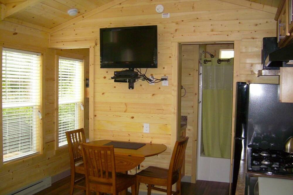 Photo of Livingroom in Cloverdale