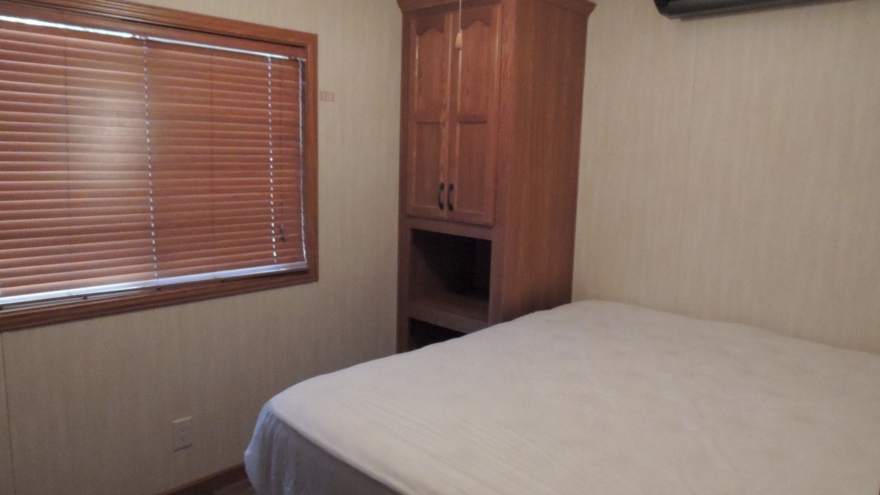 Photo of Bedroom in Henryville