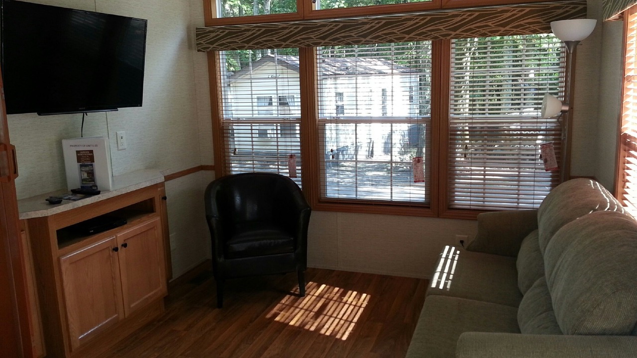 Photo of Livingroom in Henryville