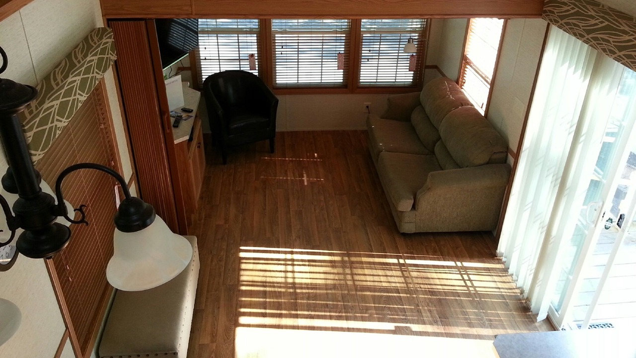 Photo of Livingroom in Henryville
