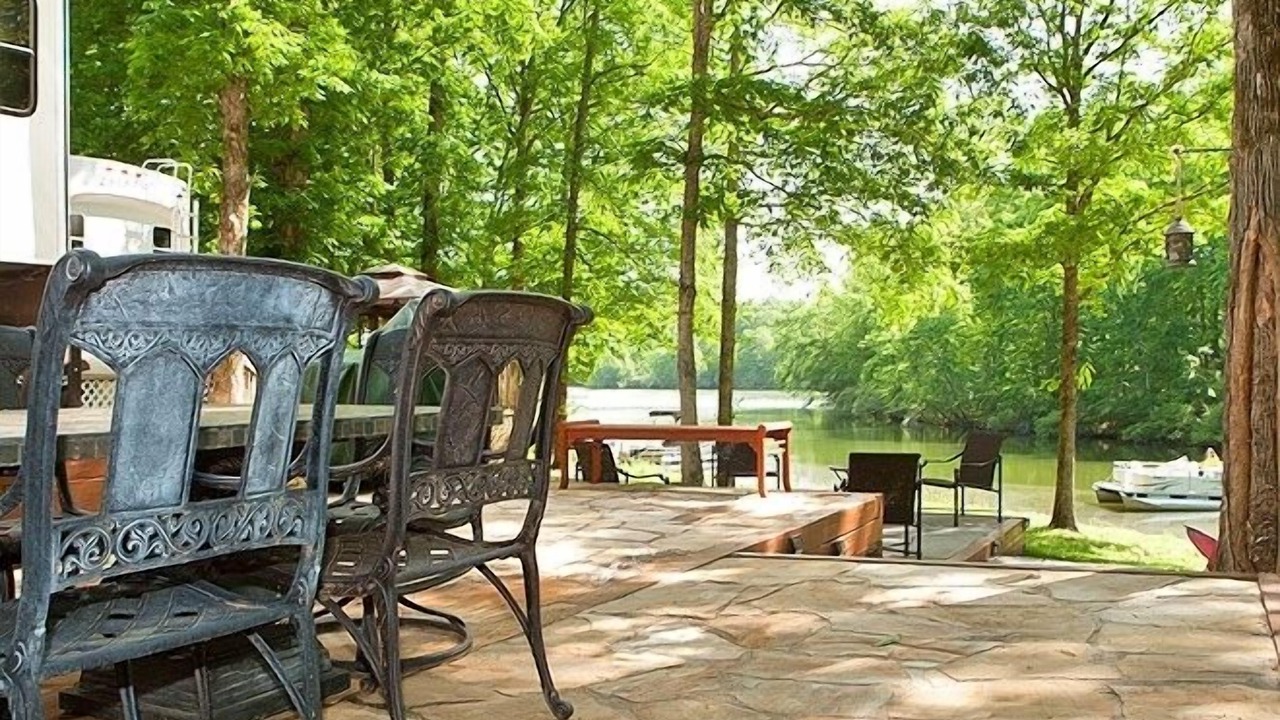 Photo of Patio Balcony in Hohenwald