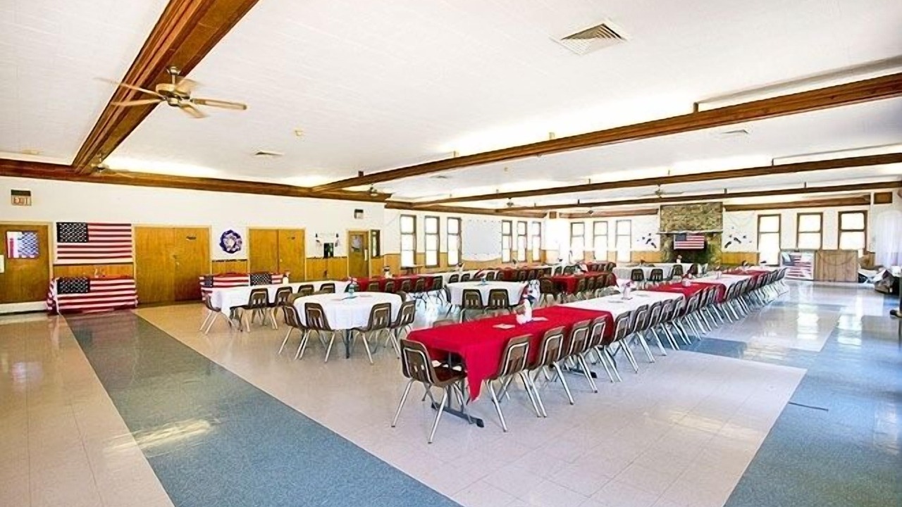 Photo of Others in Hohenwald