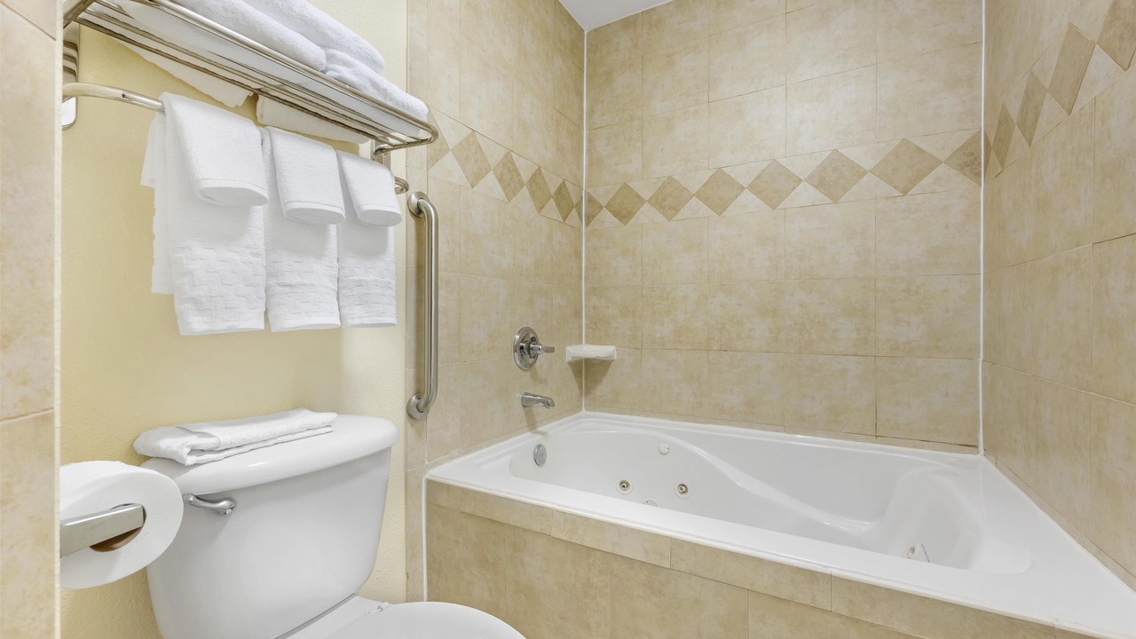 Photo of Bathroom in Clint