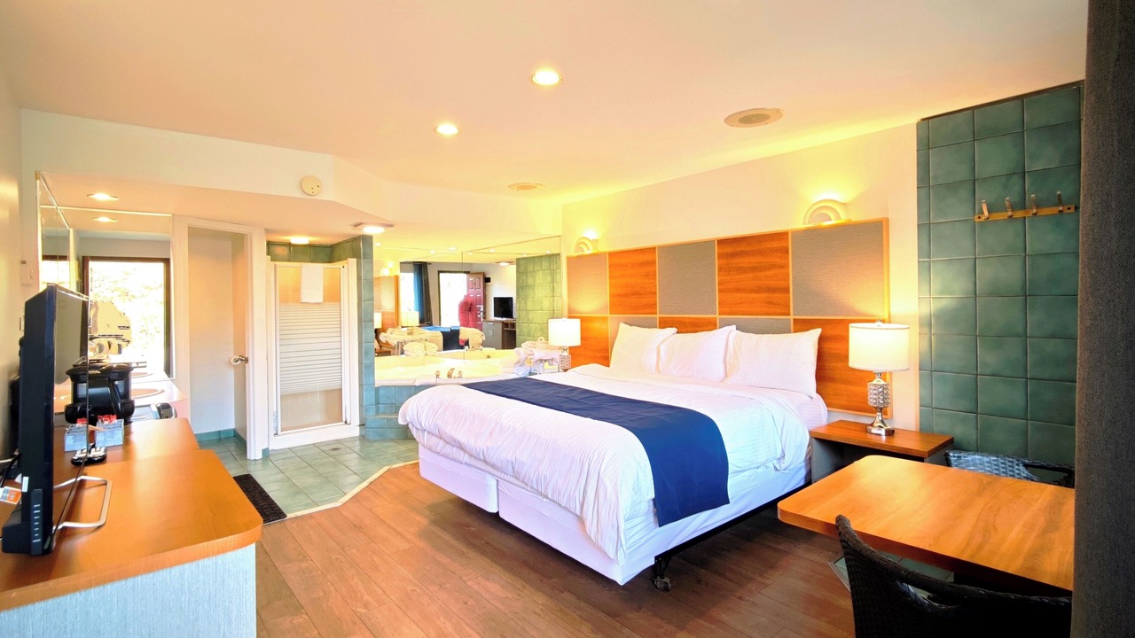 Photo of Bedroom in Saint-Sauveur