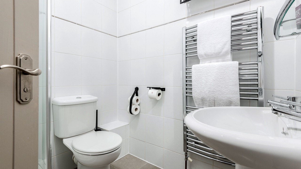 Photo of Bathroom in Hurley