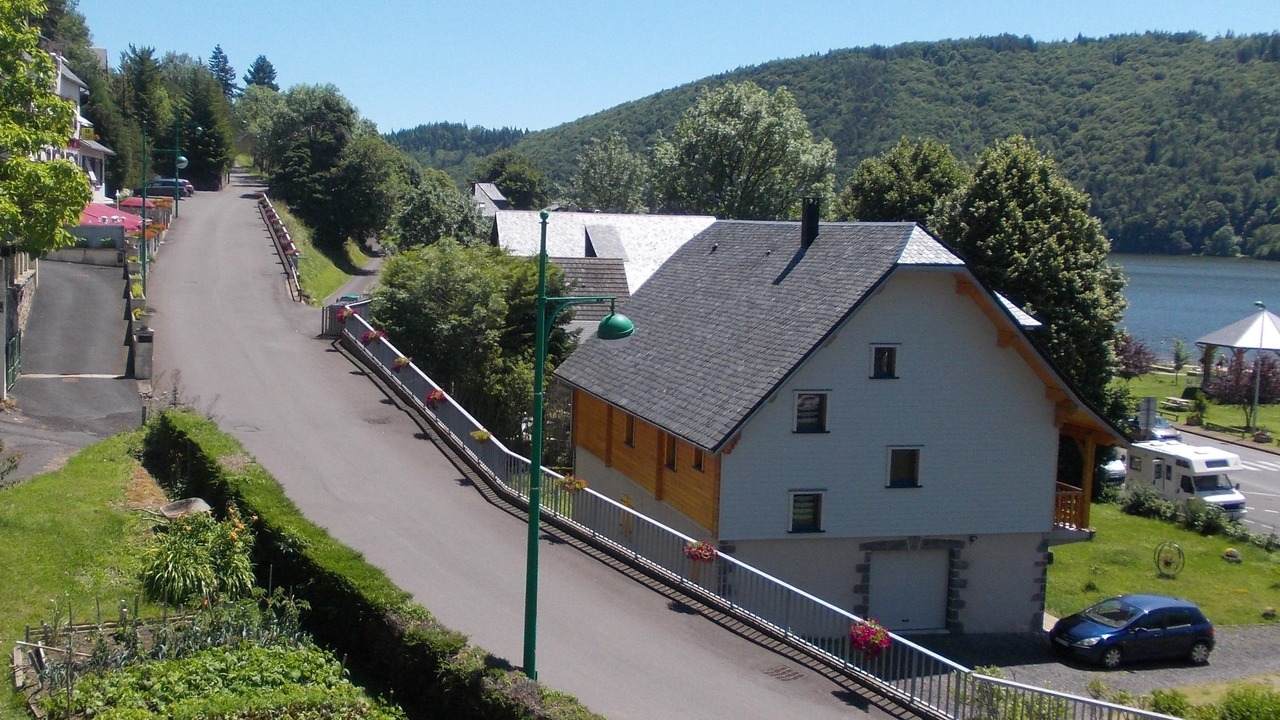 Photo of Buildings in Jassat