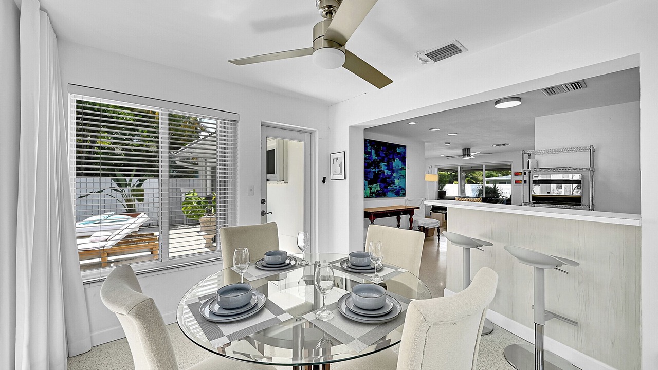 Photo of Bedroom in Wilton Manors