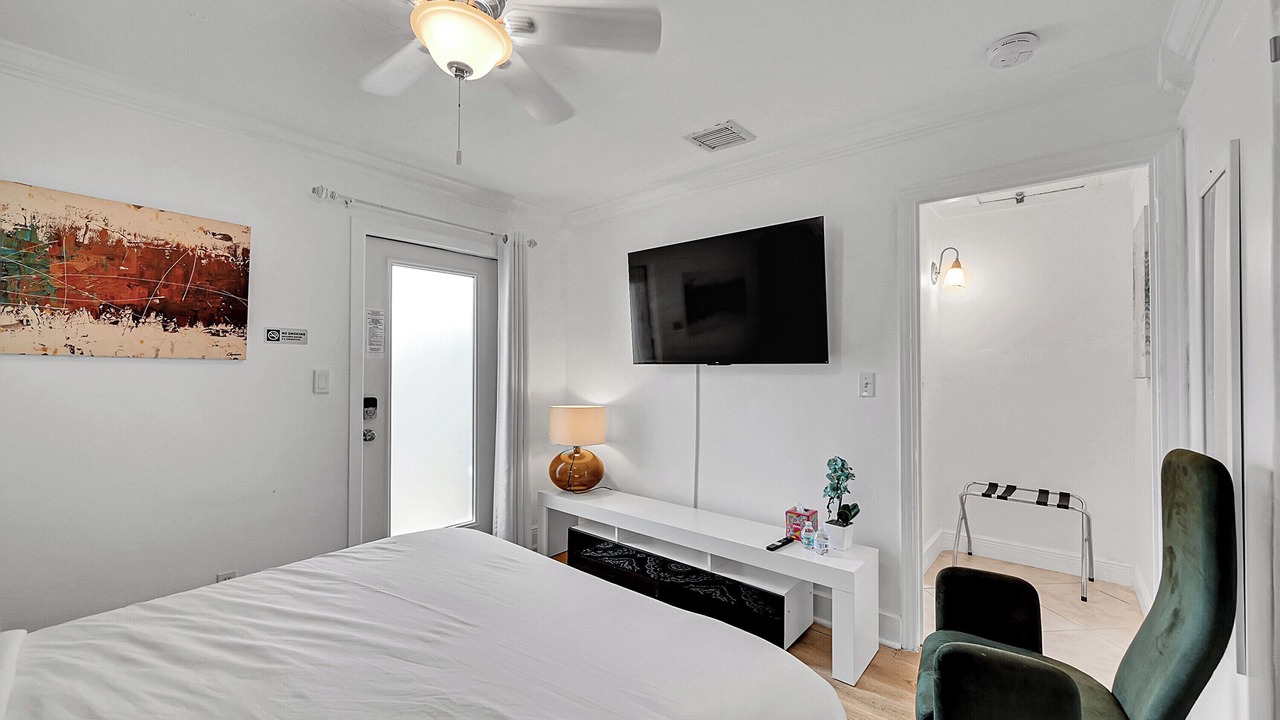 Photo of Bedroom in Wilton Manors