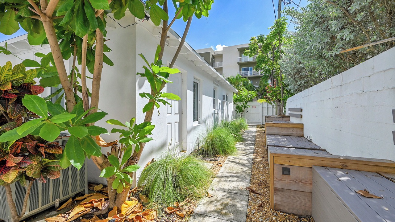 Photo of Outdoor in Wilton Manors
