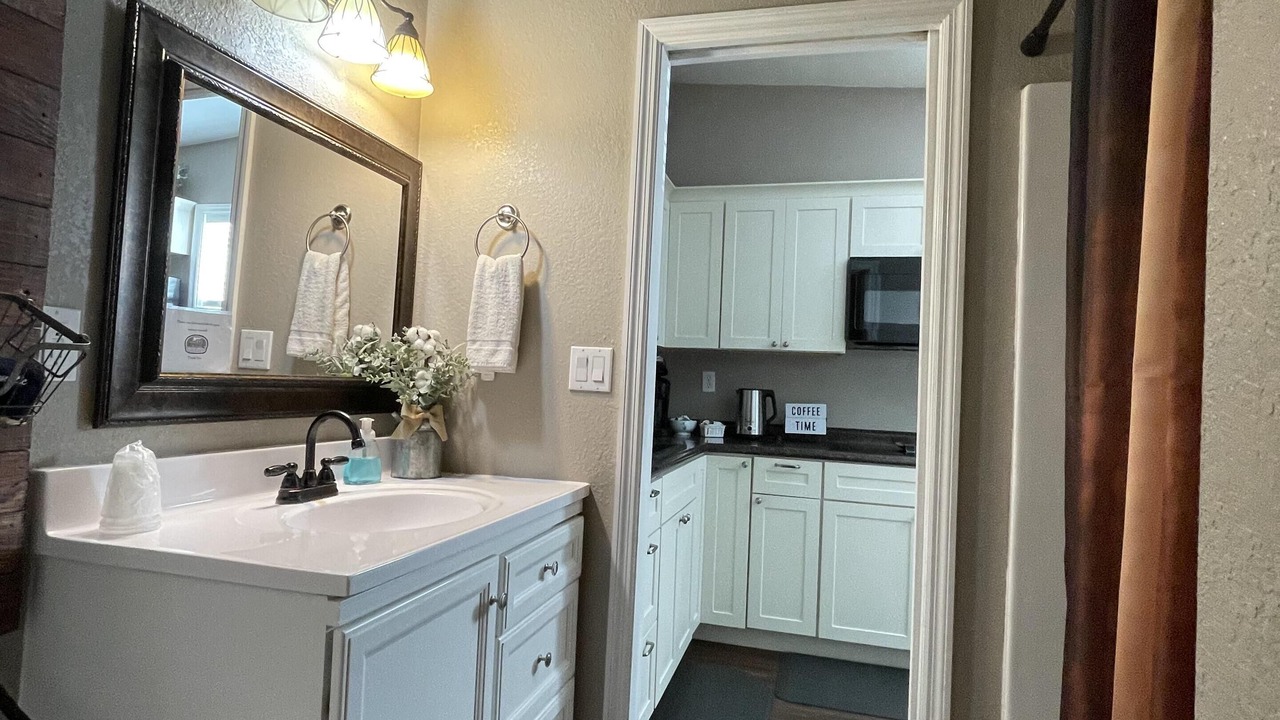 Photo of Bathroom in Arthur
