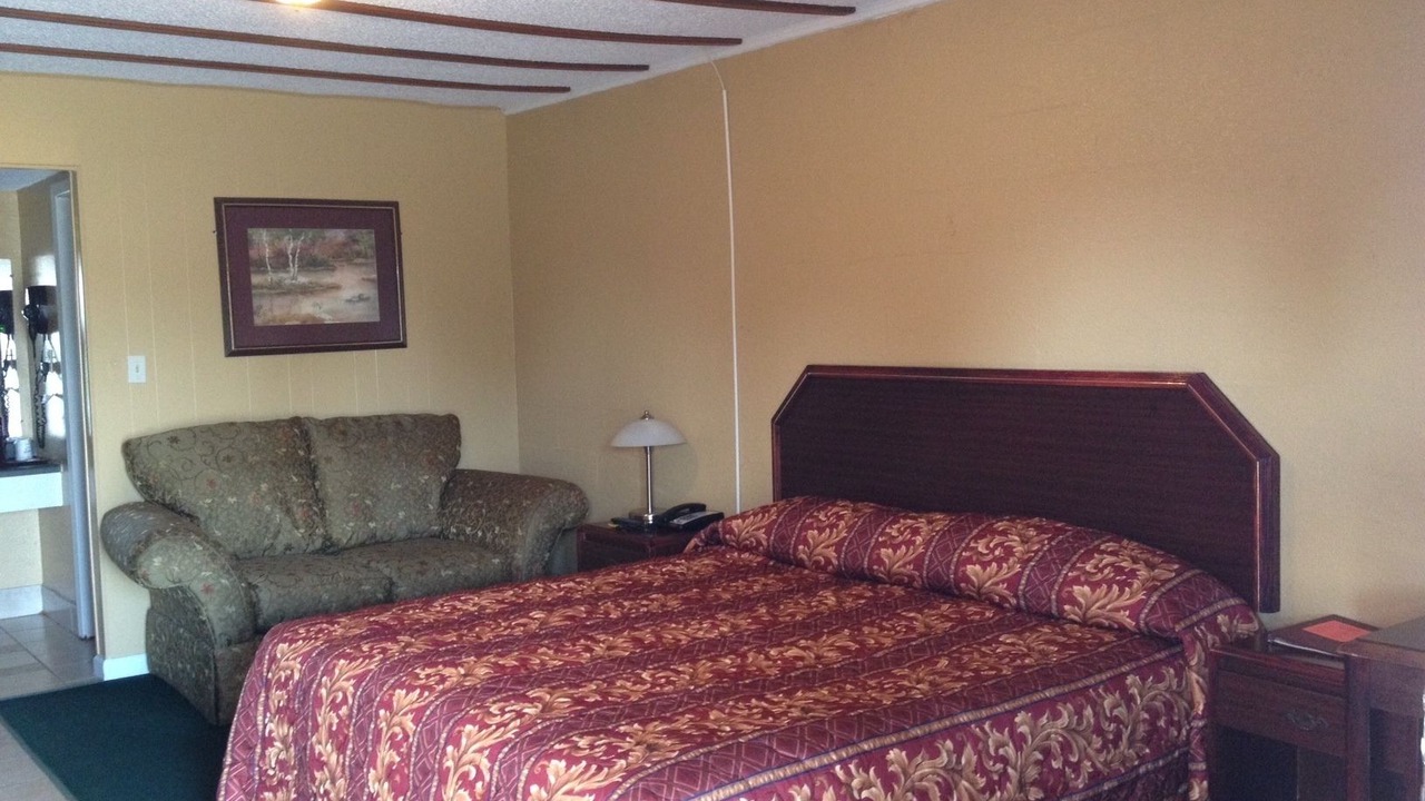 Photo of Bedroom in Hugo