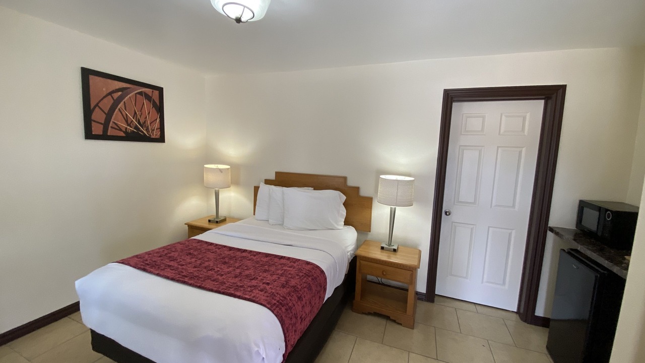 Photo of Bedroom in Roswell