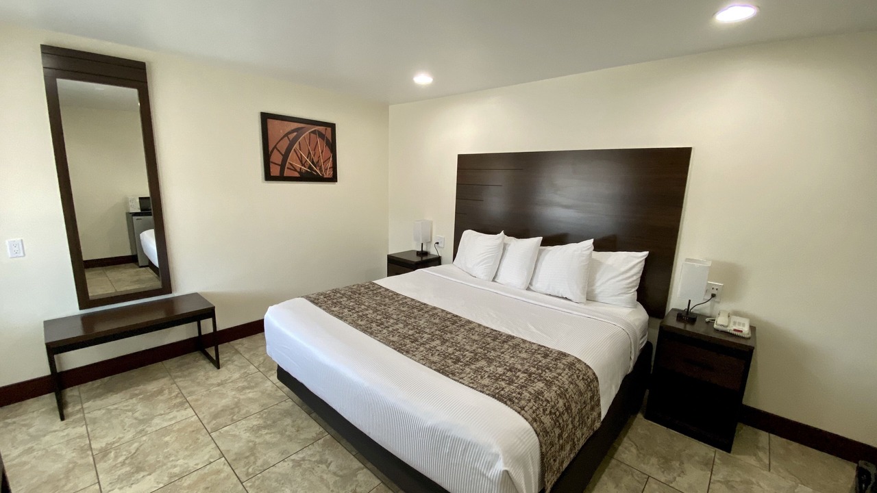 Photo of Bedroom in Roswell