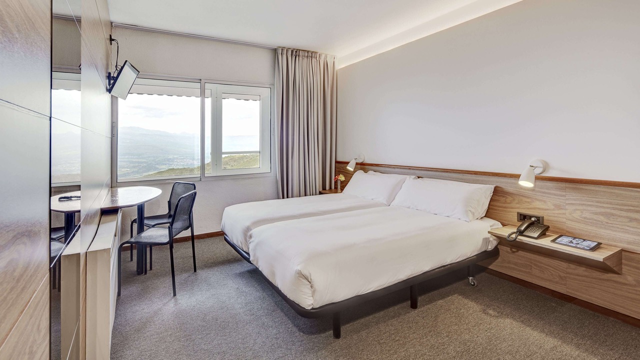 Photo of Bedroom in Alp