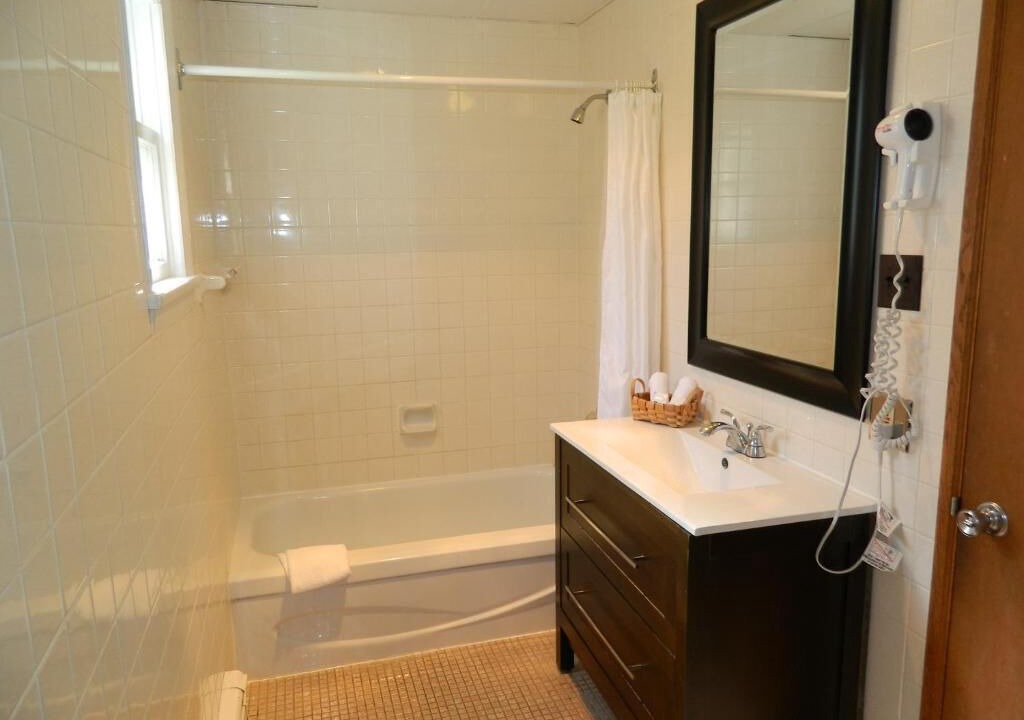 Photo of Bathroom in Lennoxville