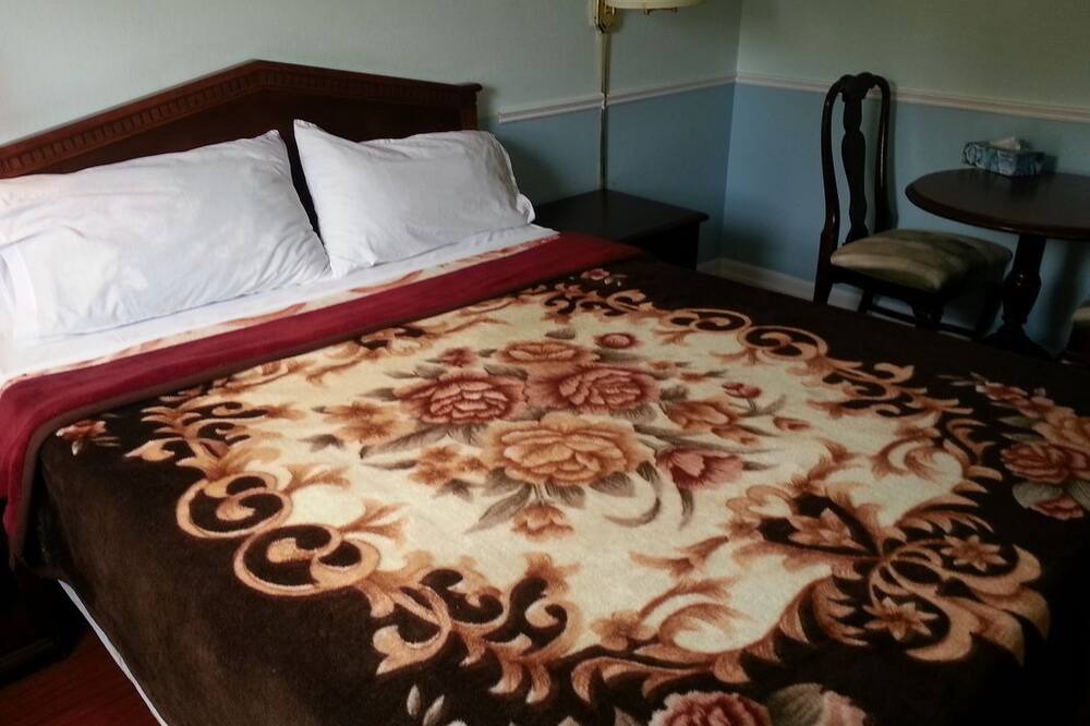 Photo of Bedroom in Humber Bay