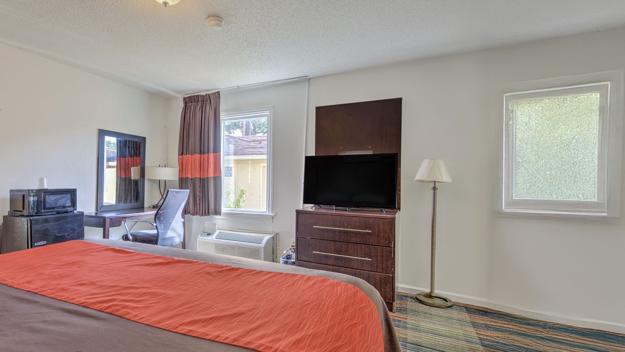 Photo of Bedroom in Ashland