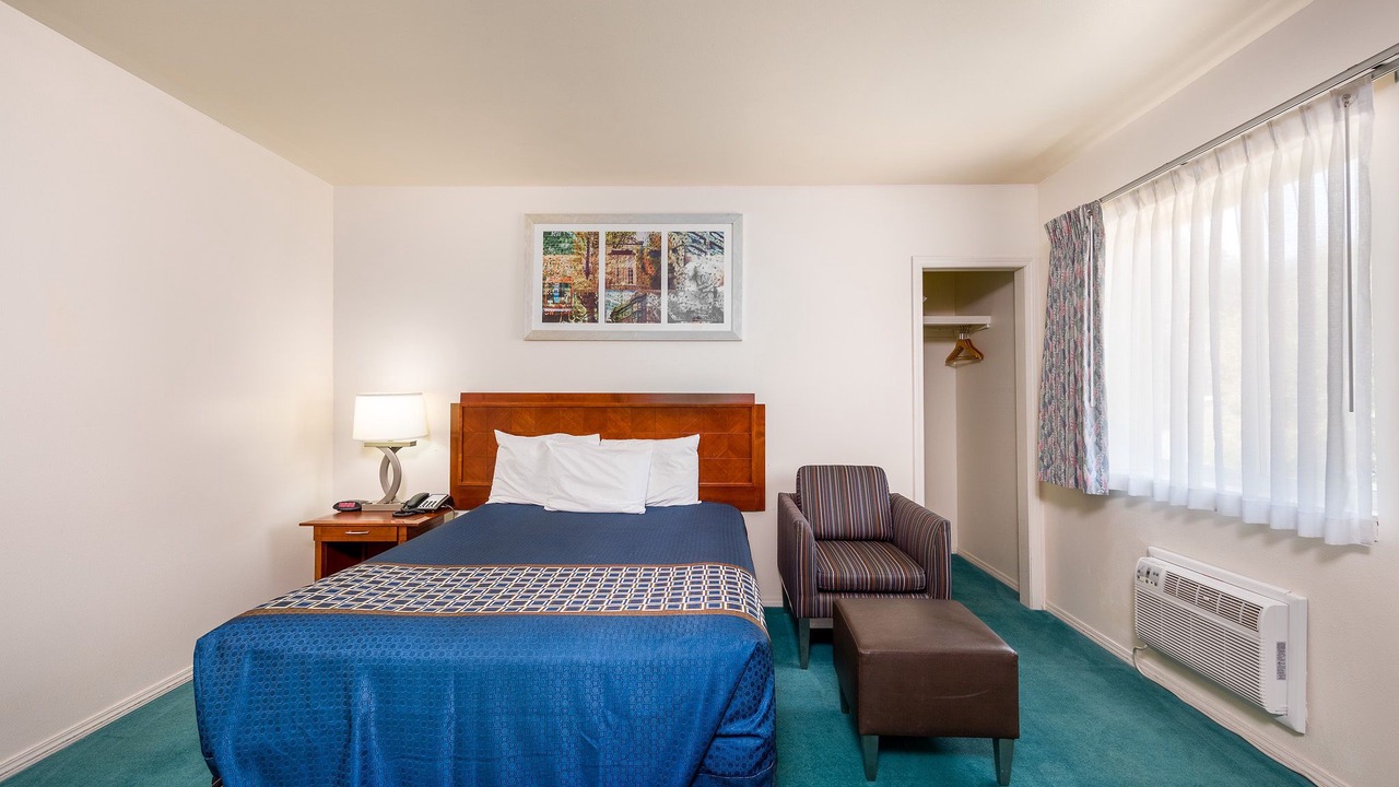 Photo of Bedroom in Hood River