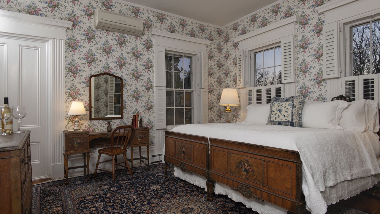 Photo of Bedroom in Yarmouth Port