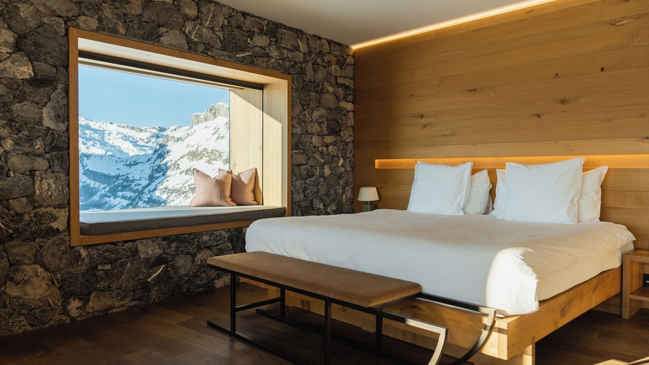 Photo of Bedroom in Lens