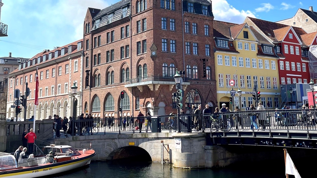 Photo of Outdoor in Nyhavn - Amalienborg
