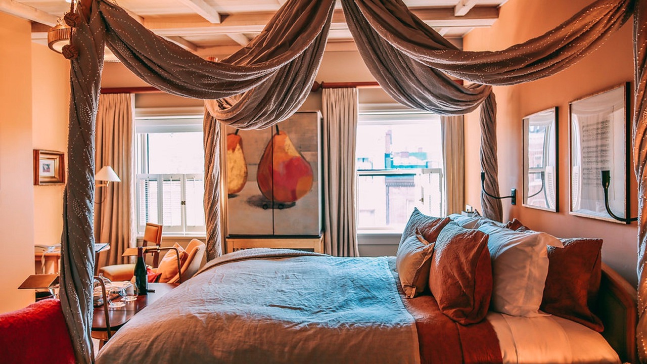 Photo of Bedroom in Downtown Baltimore