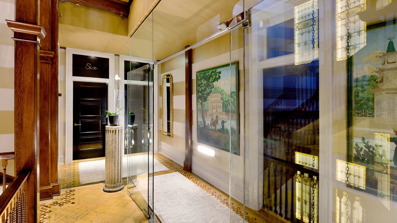 Photo of Bedroom in Downtown Baltimore