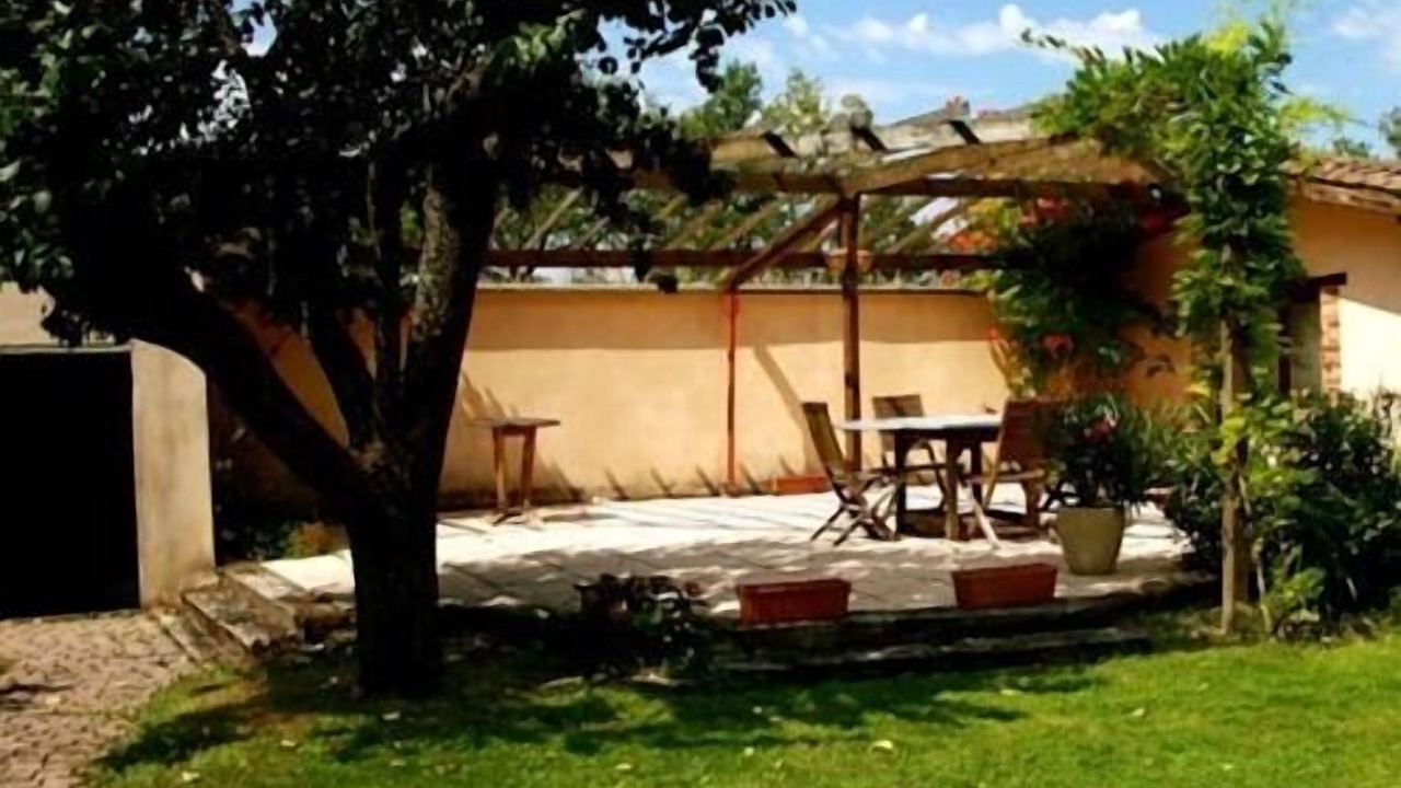 Photo of Outdoor in Saint-Jean-de-Thurigneux