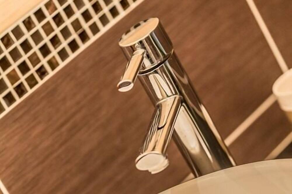 Photo of Bathroom in Calmont