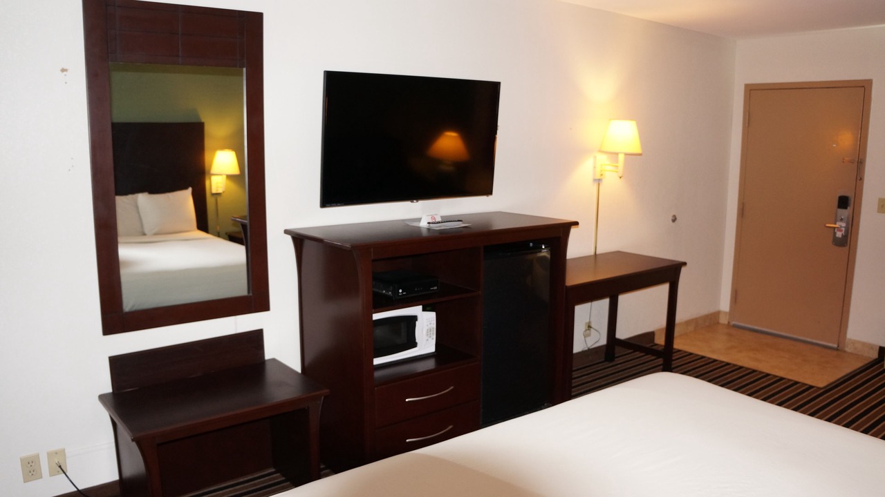 Photo of Bedroom in Pittsburg