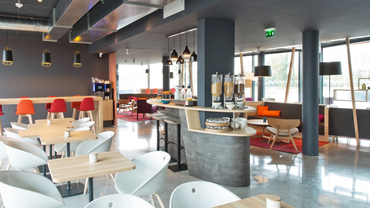 Photo of Others in Le Mesnil-Amelot