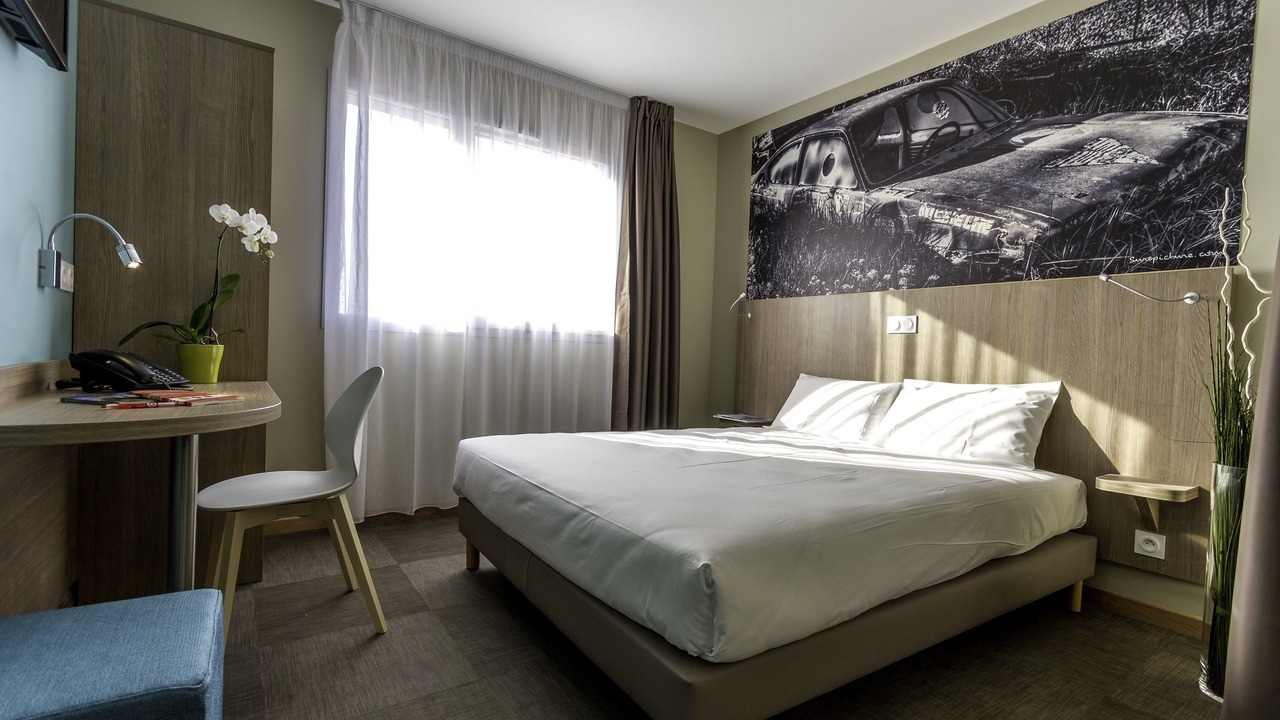 Photo of Bedroom in Saint-Aunes