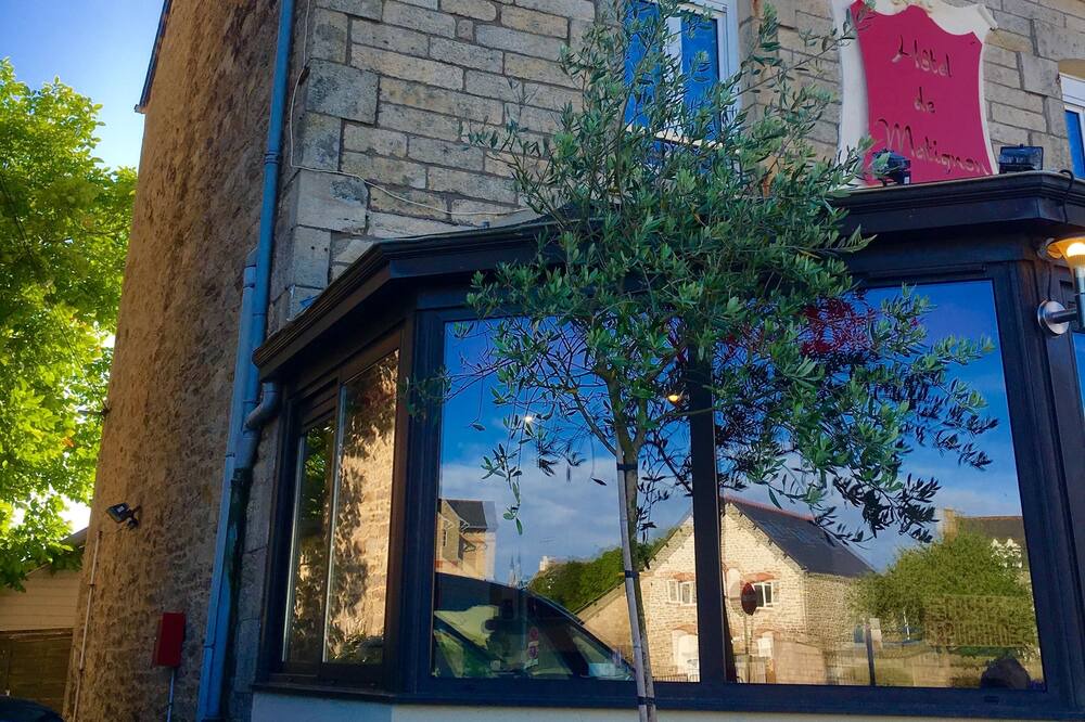 Photo of Others in Matignon