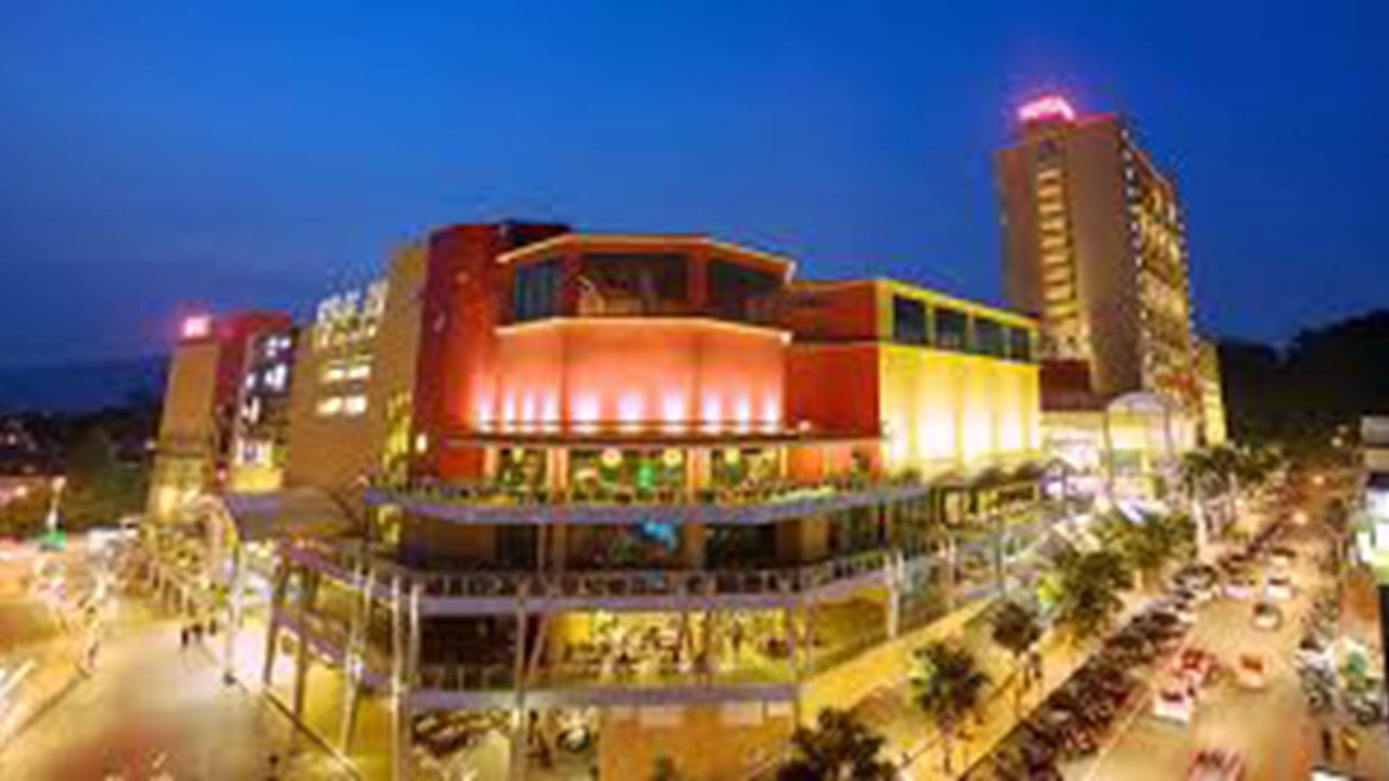 Photo of Buildings in Kemayan Square