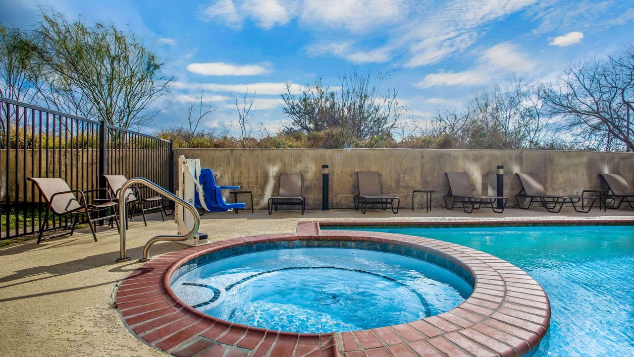 Photo of Outdoor in Karnes City