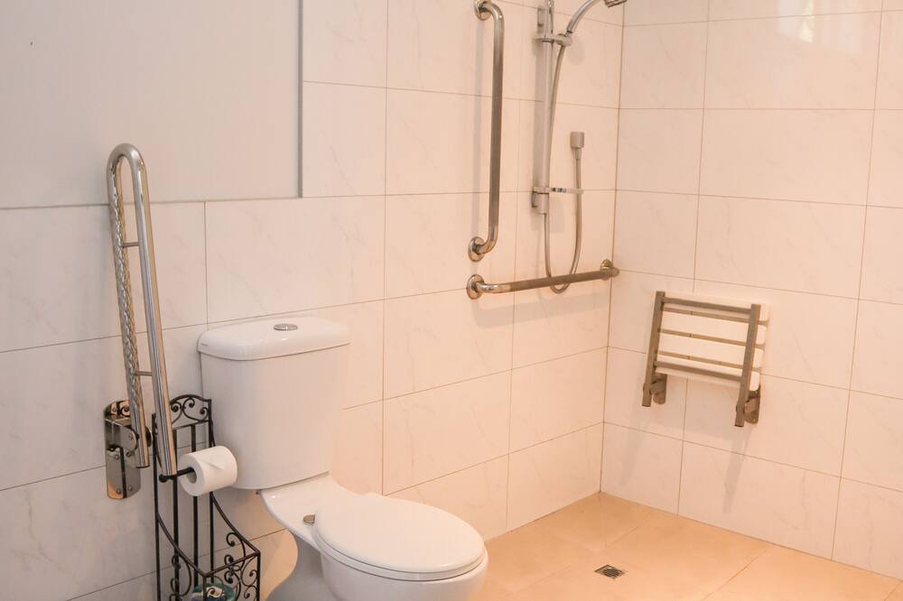 Photo of Bathroom in Tokaanu