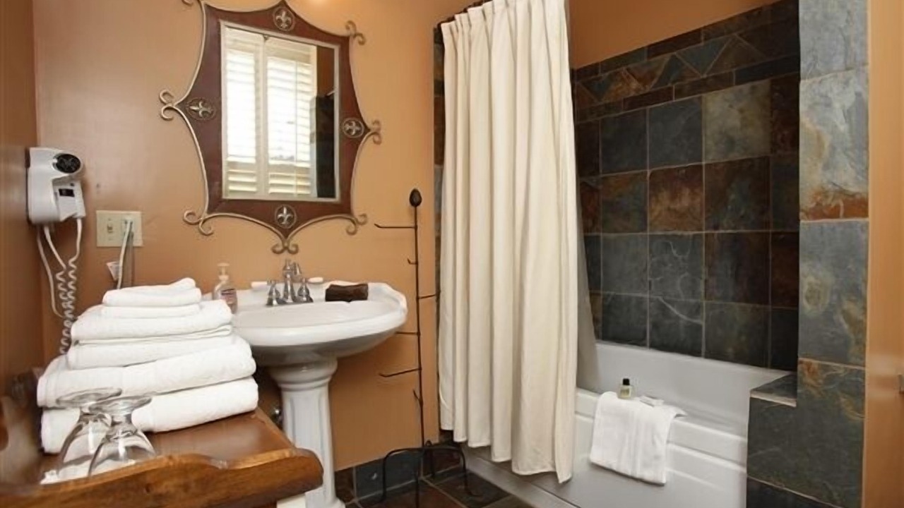 Photo of Bathroom in Jeffersonville