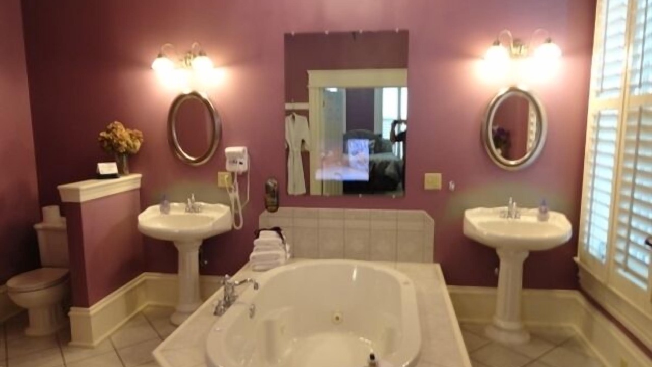 Photo of Bathroom in Jeffersonville