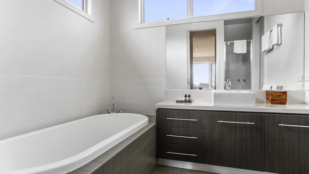 Photo of Bathroom in Port Campbell