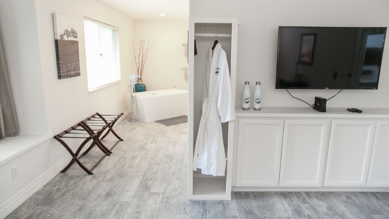 Photo of Bedroom in Templeton