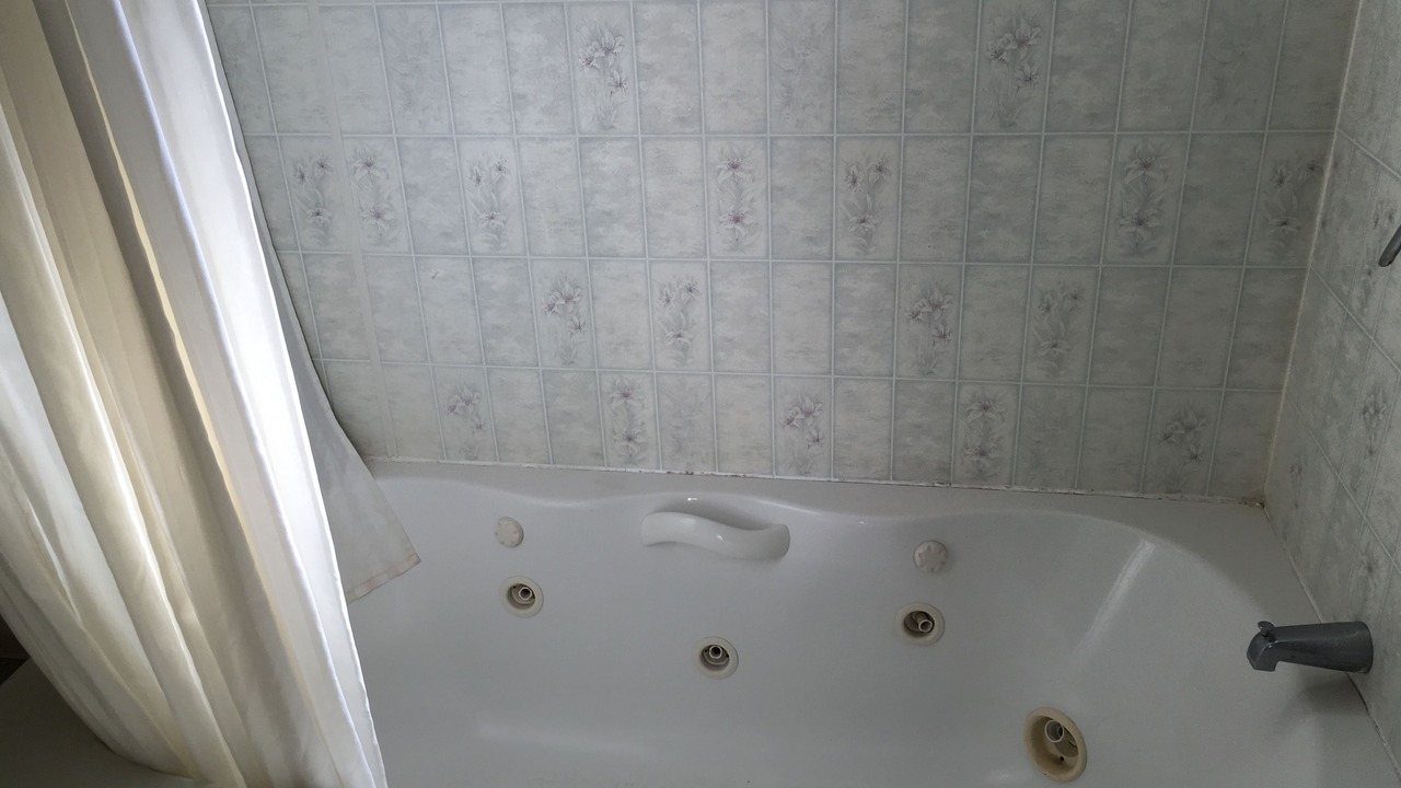 Photo of Bathroom in Umatilla