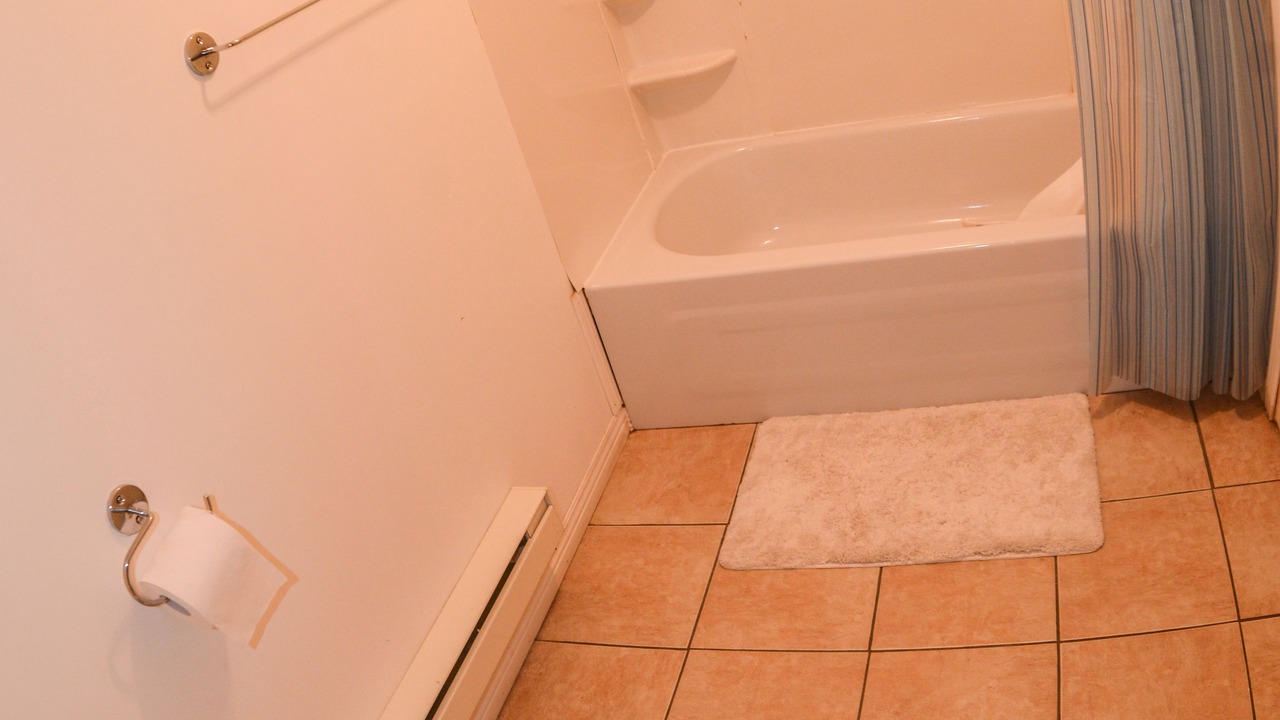 Photo of Bathroom in Saint-Jean-de-l'lle-d'Orleans