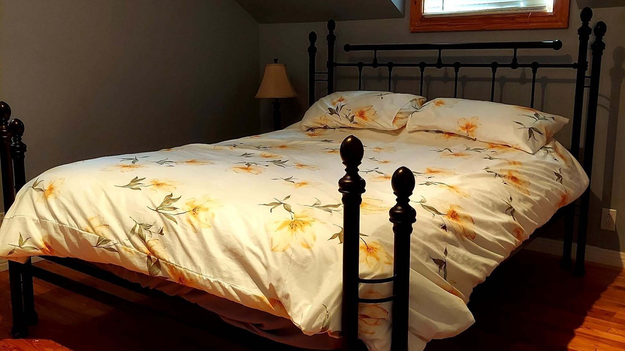 Photo of Bedroom in Saint-Jean-de-l'lle-d'Orleans