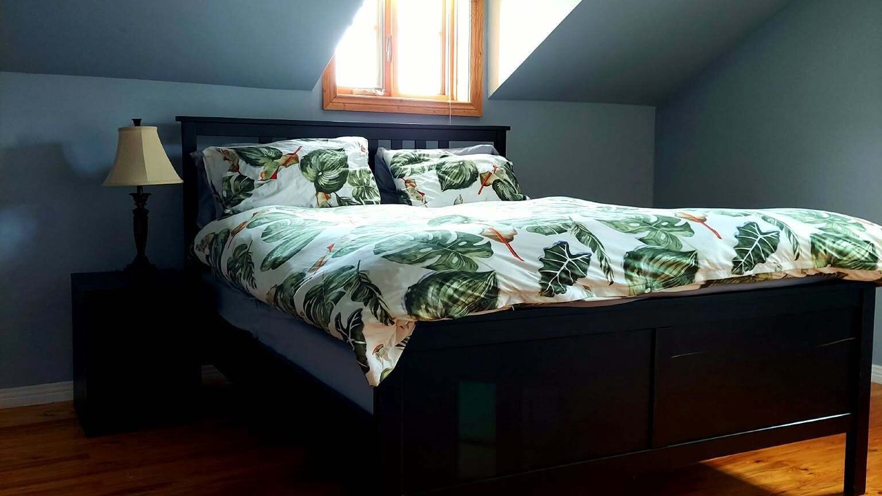 Photo of Bedroom in Saint-Jean-de-l'lle-d'Orleans