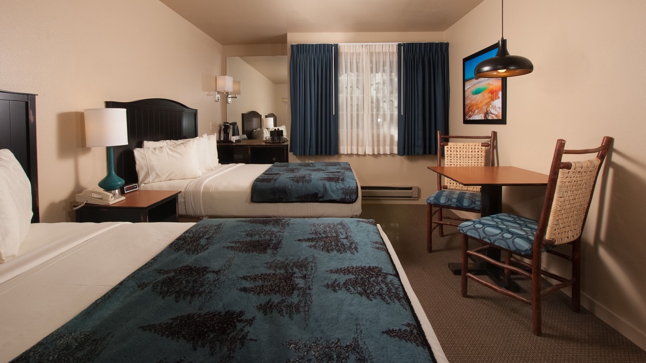 Photo of Bedroom in West Thumb