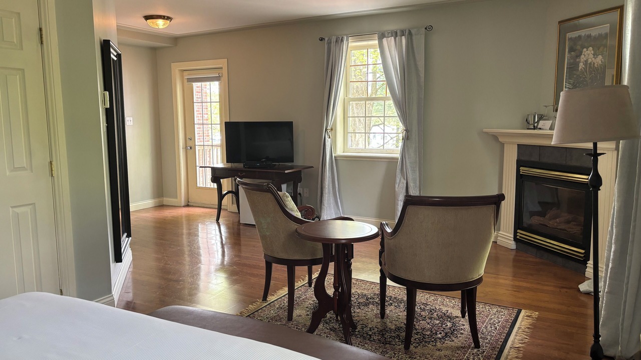 Photo of Livingroom in Cowansville