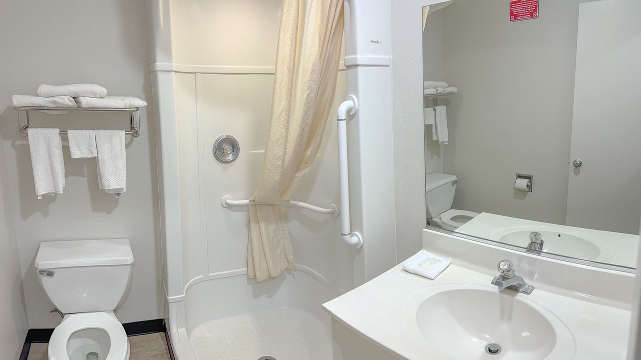 Photo of Bathroom in Iowa River Landing