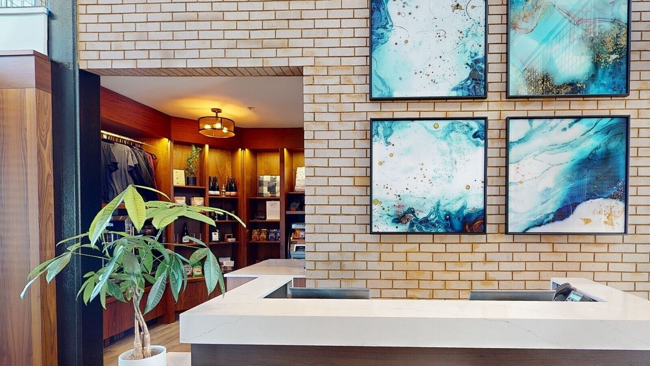 Photo of Others in Astoria