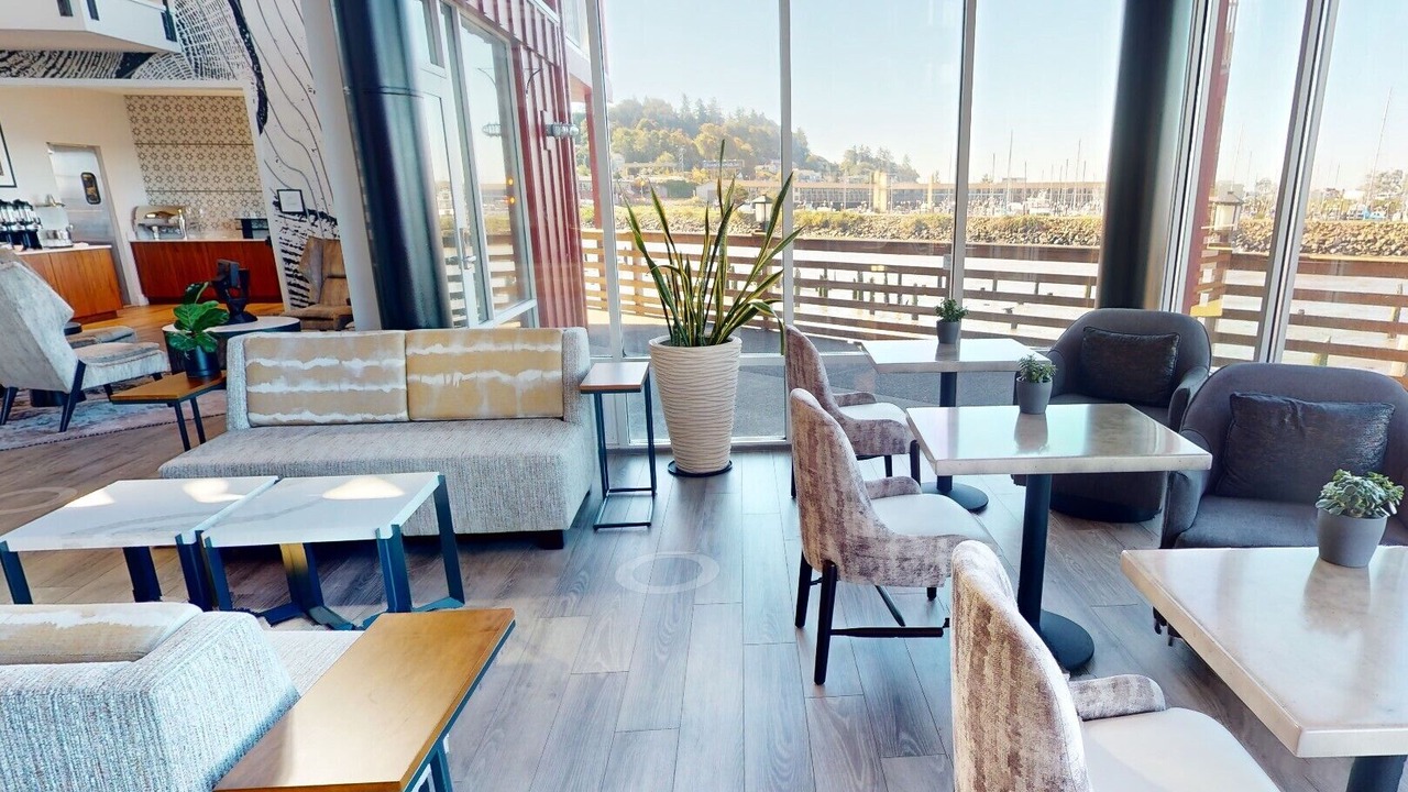 Photo of Others in Astoria