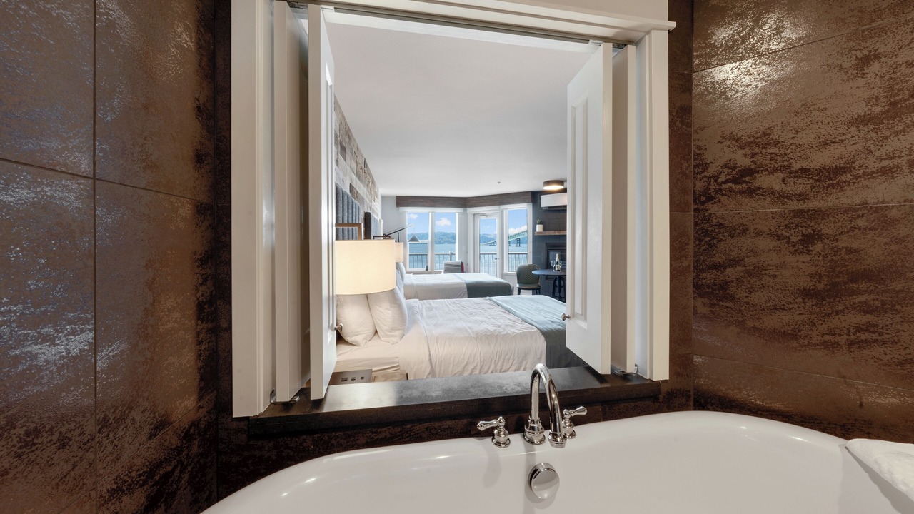 Photo of Others in Astoria